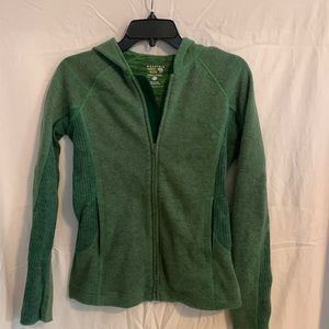 Mountain Hardware sweater hoodie